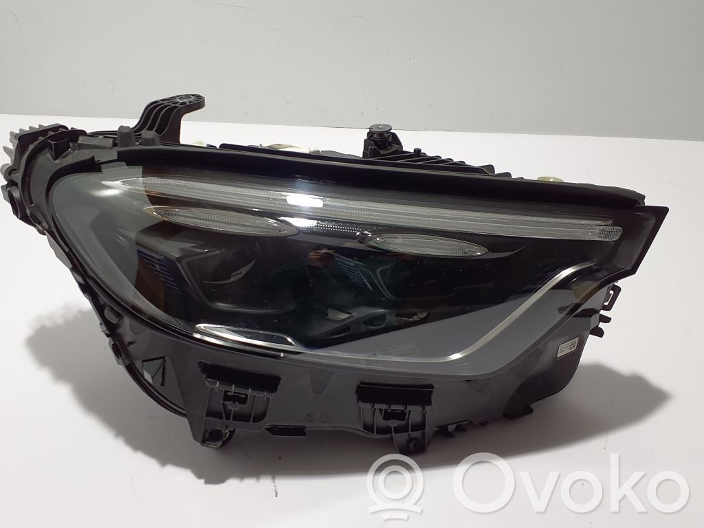 Mercedes-Benz GLC C254 Faro/fanale