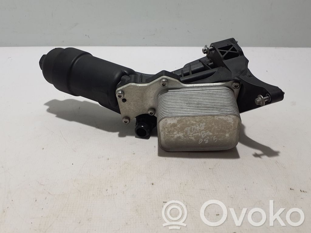 BMW 5 G30 G31 G38 Suport montare filtru ulei 