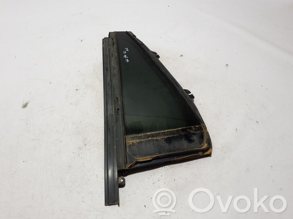 Ventanilla de ventilación de la puerta trasera   31651871