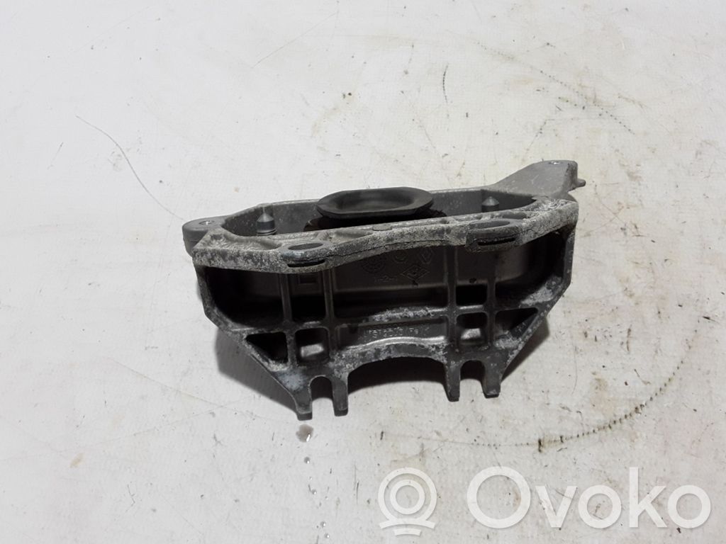 Renault Clio V Suport tampon motor 