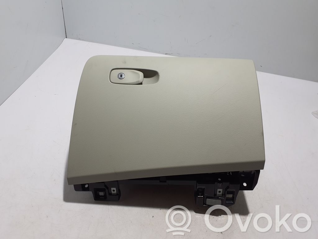 Volvo S60 Handschuhfach 