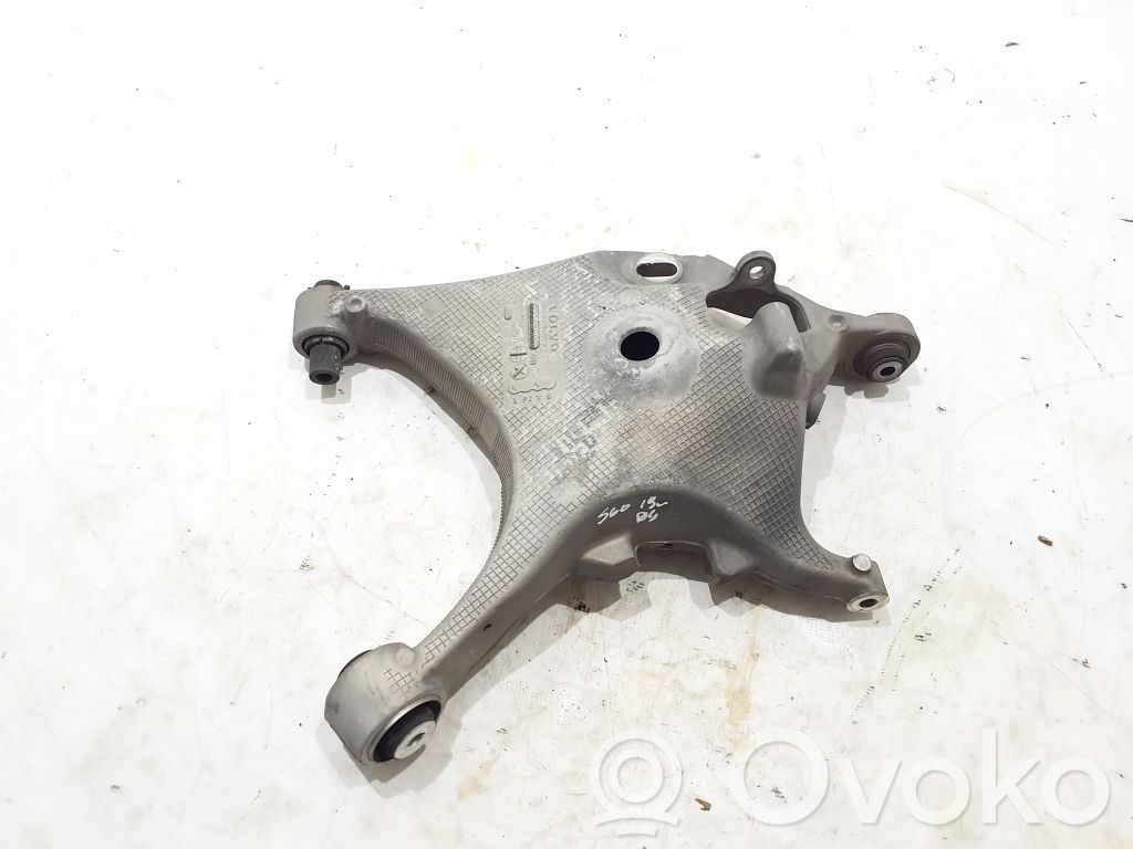 Basculă superioară spate   31678074
