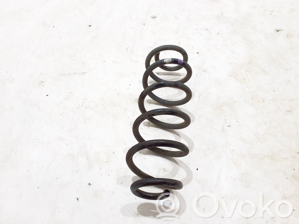 Nissan Qashqai J12 Sprężyna tylna 