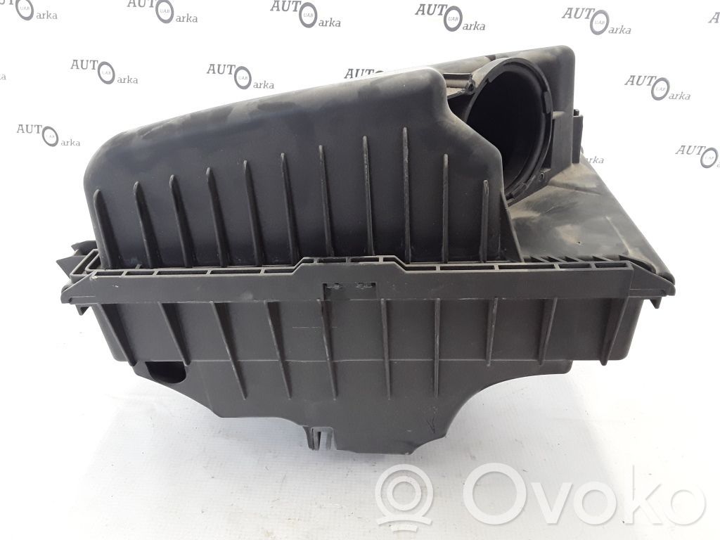 Volvo XC90 Air filter box 