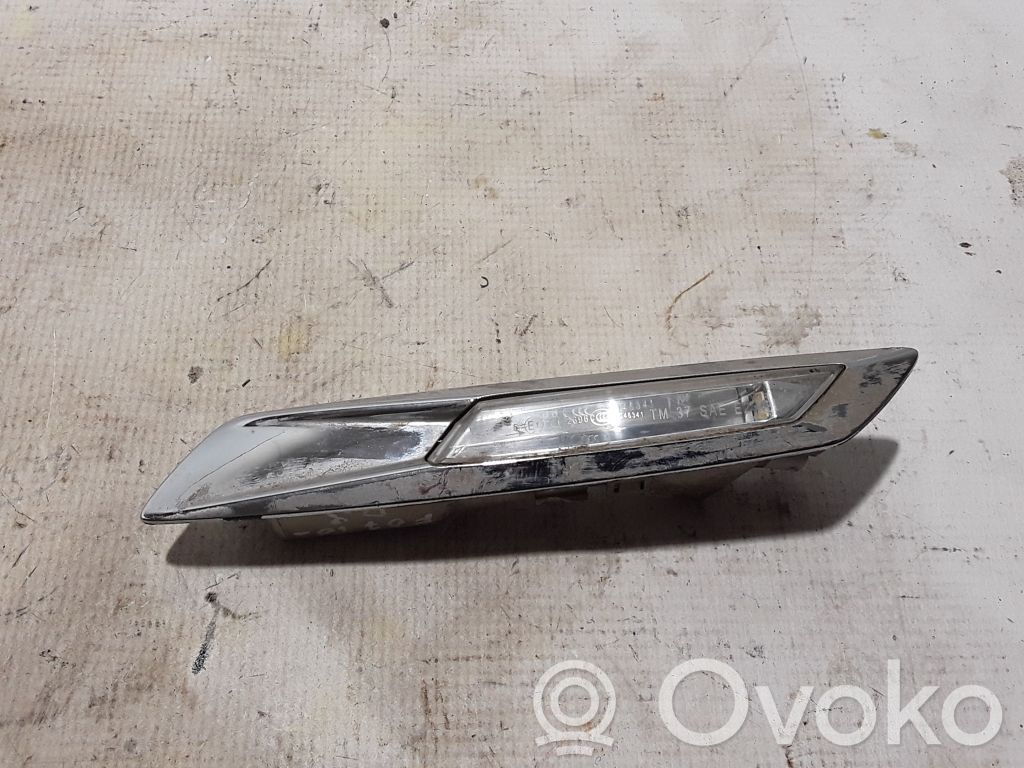 BMW 5 GT F07 Indicatore di direzione del parafango anteriore 
