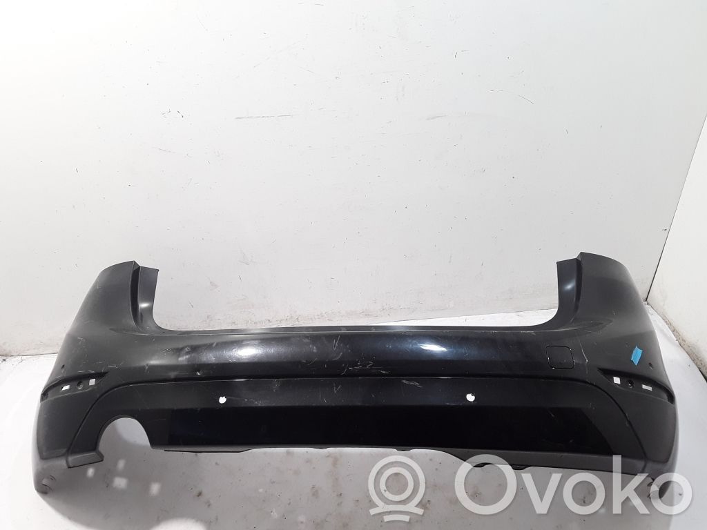 BMW 2 F46 Parachoques 