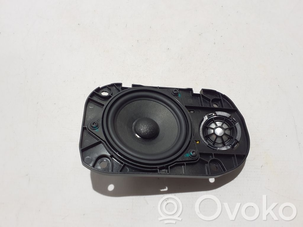 BMW 1 F40 Enceinte de plage arrière 