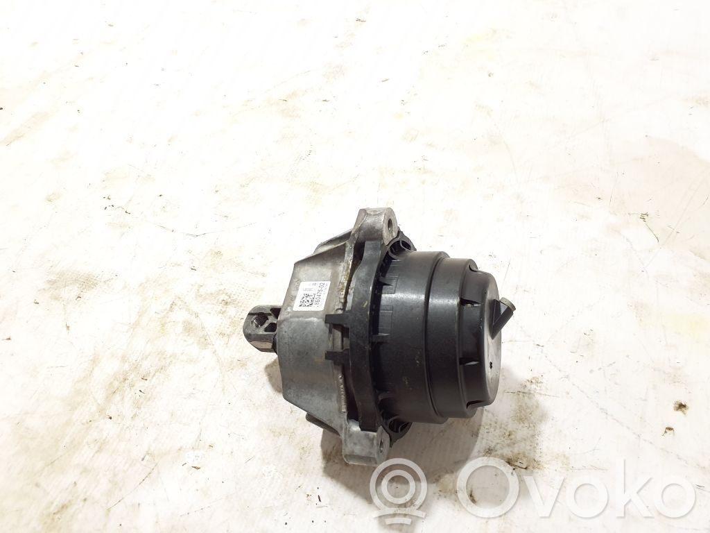 BMW X5 G05 Engine mount bracket 