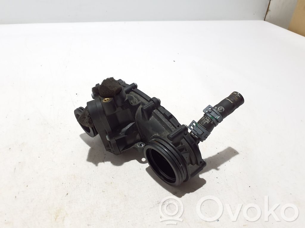 Audi A4 S4 B9 Termostats / termostata korpuss 