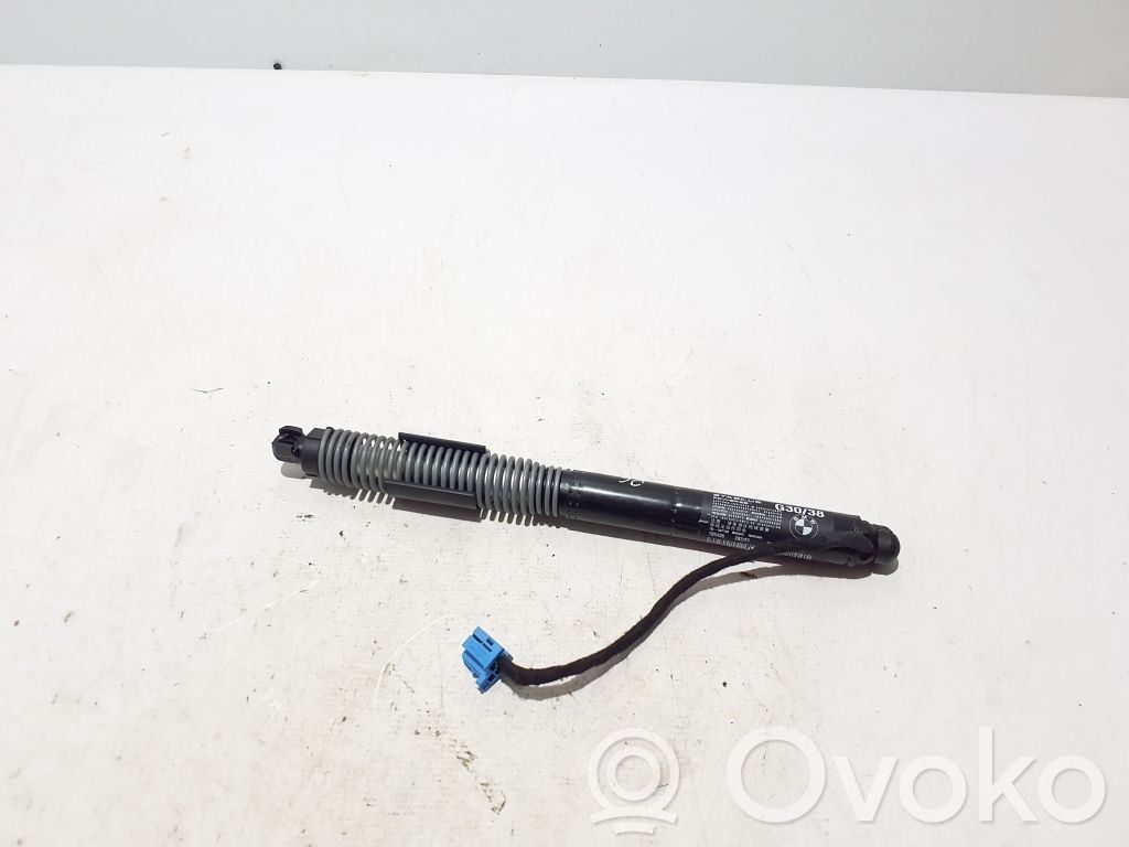 BMW 5 G30 G31 G38 Amortyzator / Siłownik tylnej klapy bagażnika 