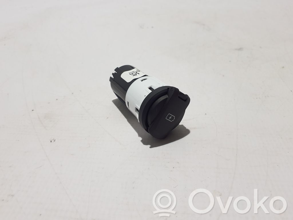 KIA EV6 USB-pistokeliitin 