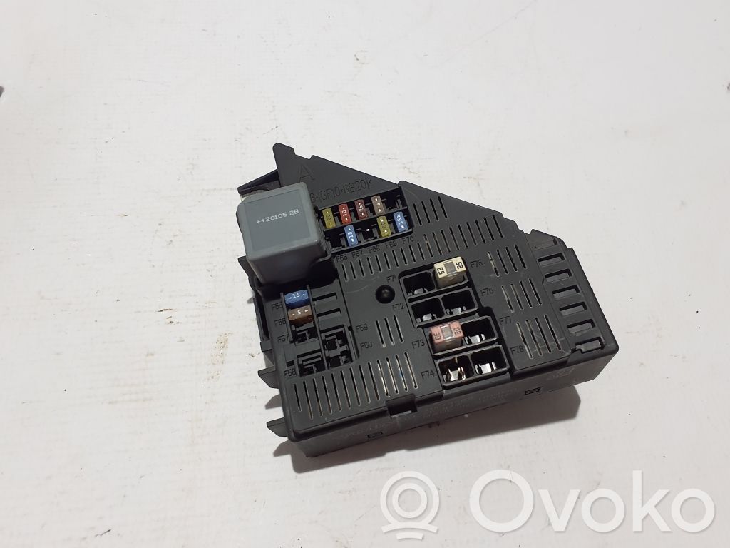 Volvo V60 Fuse module 