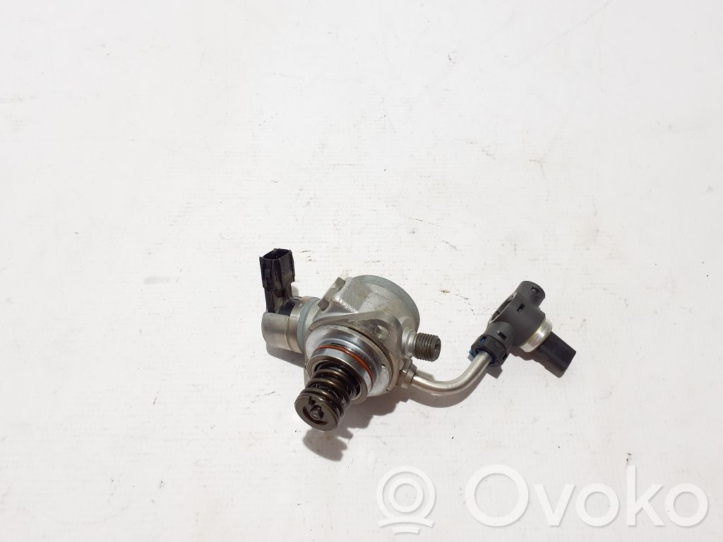 Volvo V60 Bomba de alta presión de inyección de combustible 