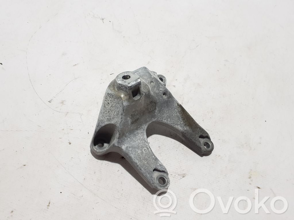 Audi Q8 Engine mounting bracket 