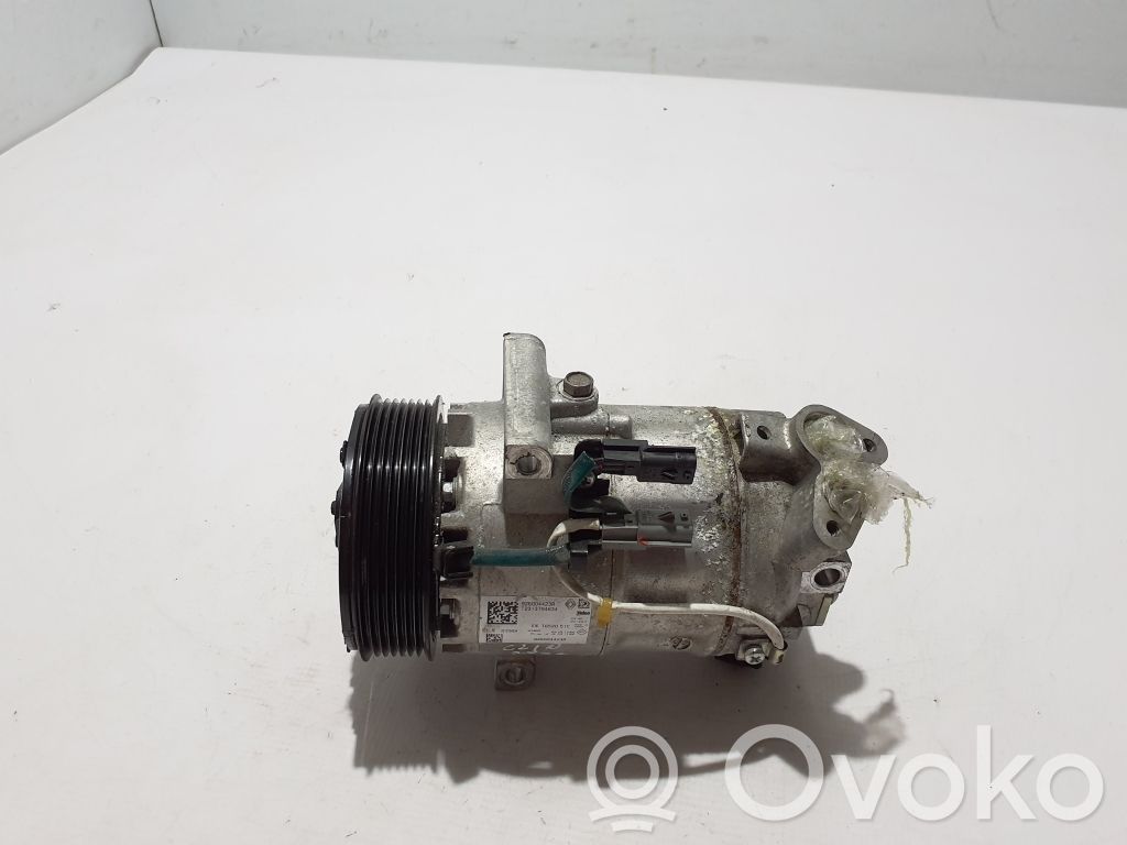 Renault Clio V Air conditioning (A/C) compressor (pump) 