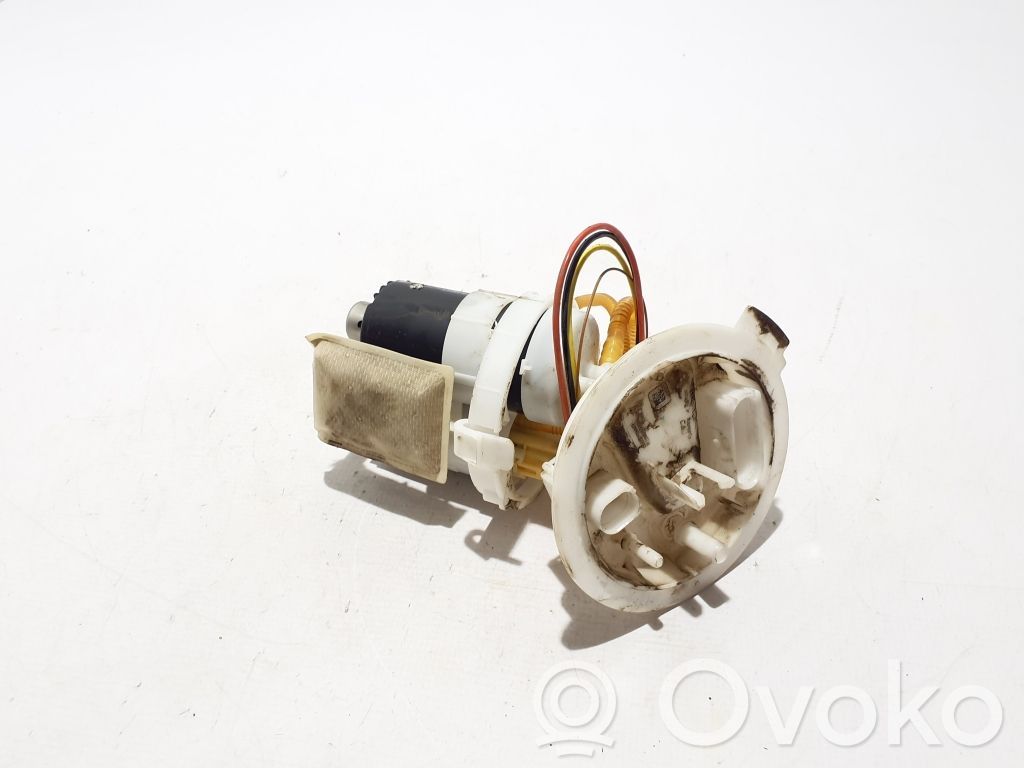 Pompe à carburant   8W0919087M