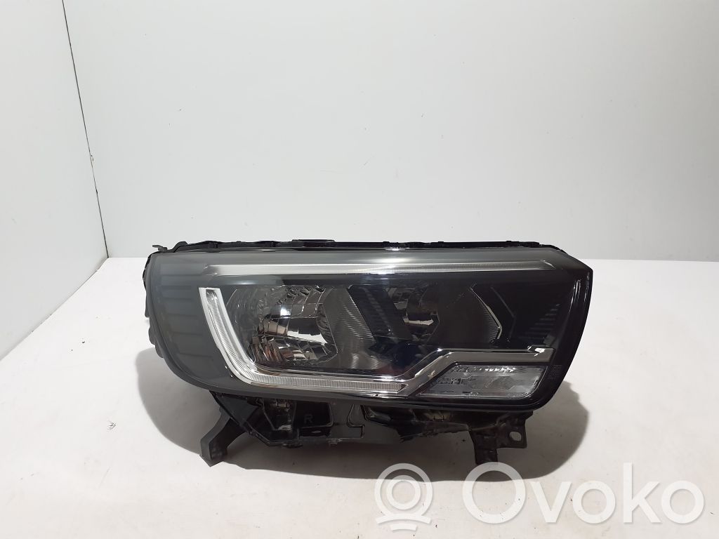 Renault Kangoo III Lampa przednia 