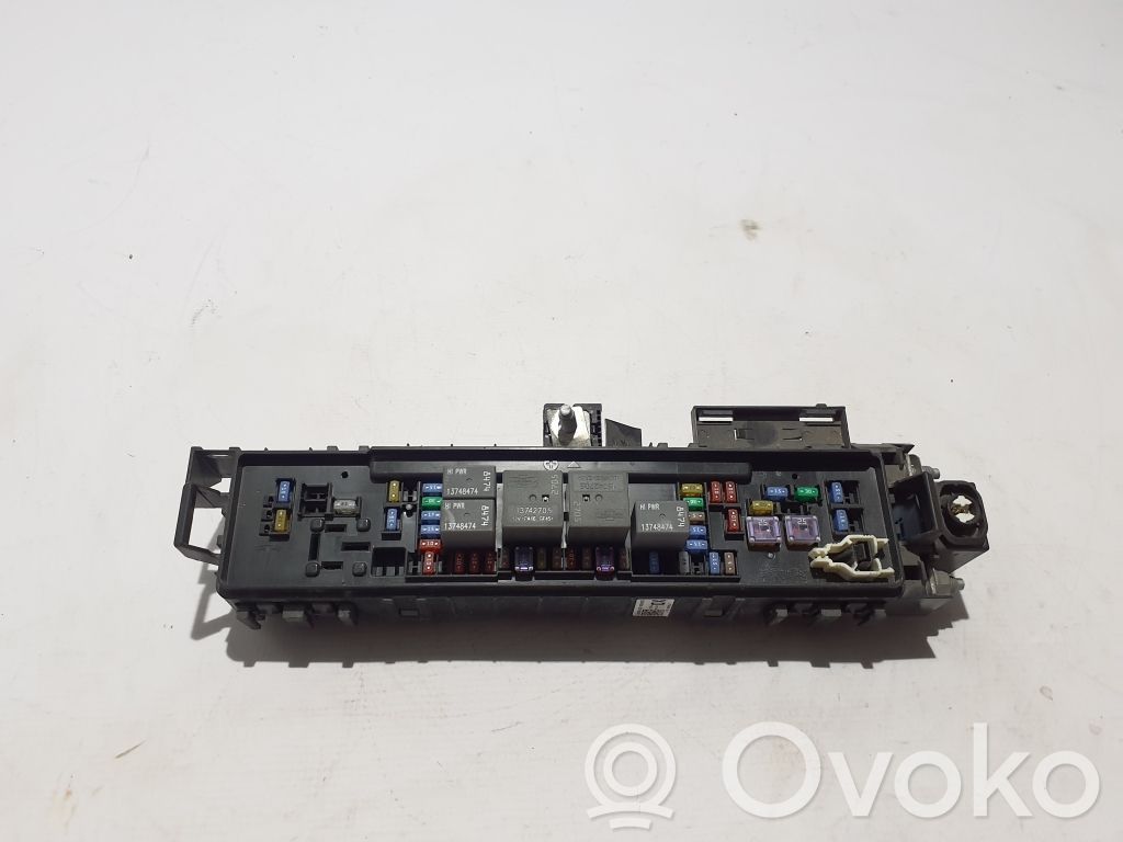 Tesla Model X Fuse module 