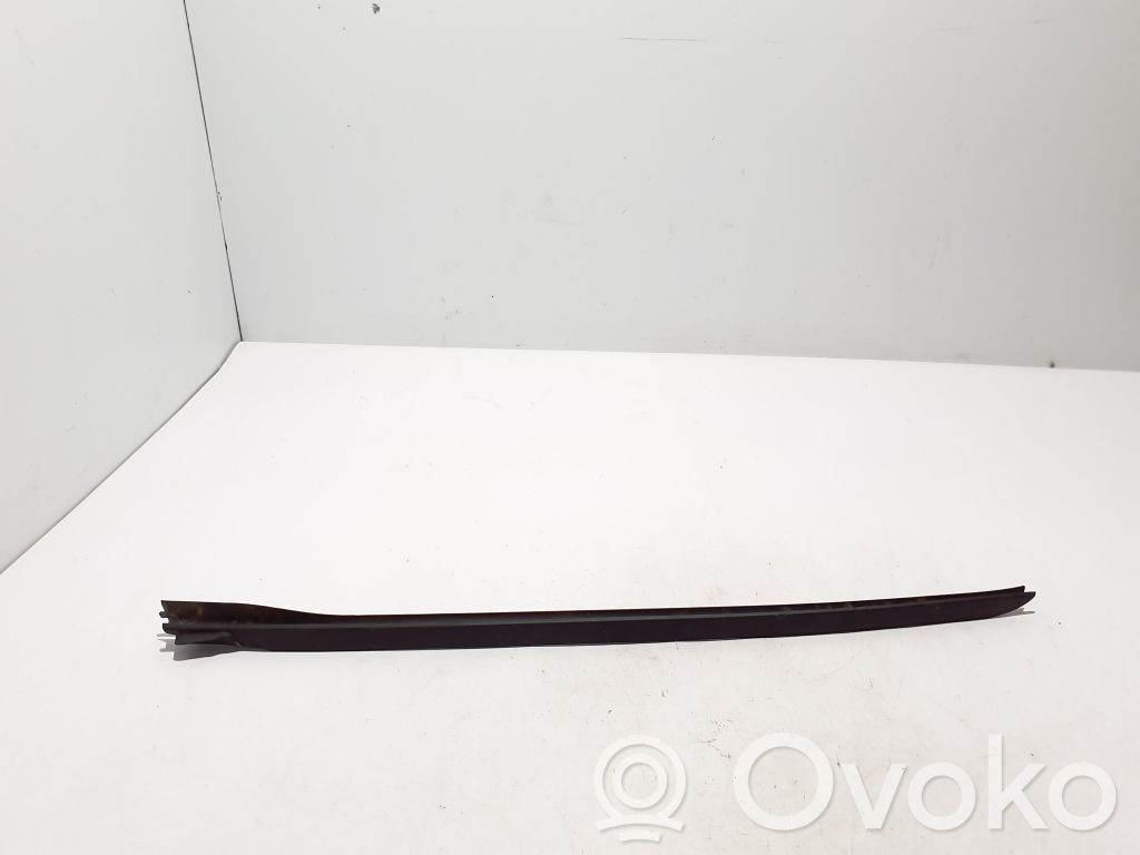 BMW 4 G22 G23 G24 G26 Windshield trim 