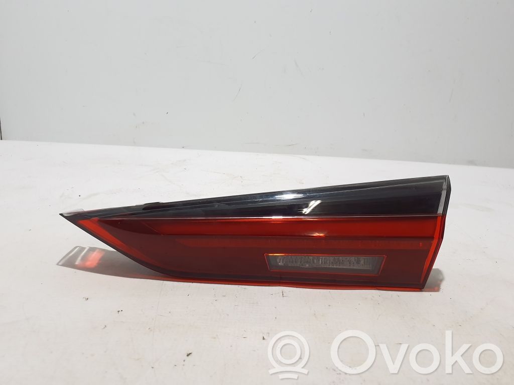 BMW 4 G22 G23 G24 G26 Rückleuchte Heckleuchte innen 