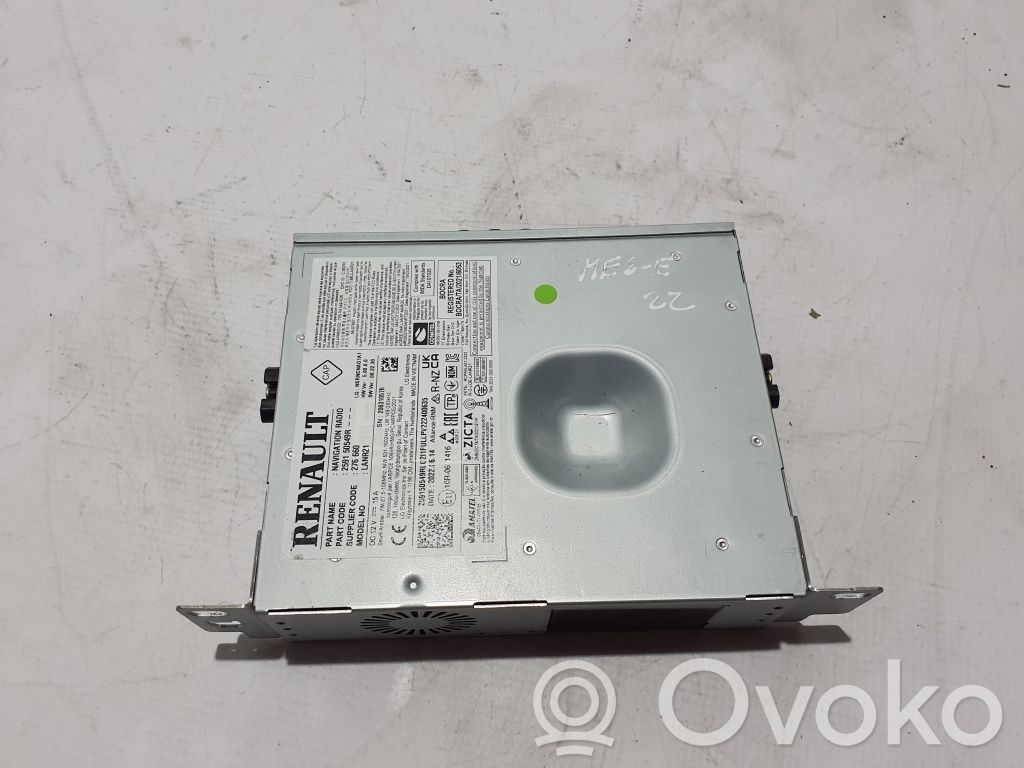Renault Megane E-Tech Radio/CD/DVD/GPS-pääyksikkö 