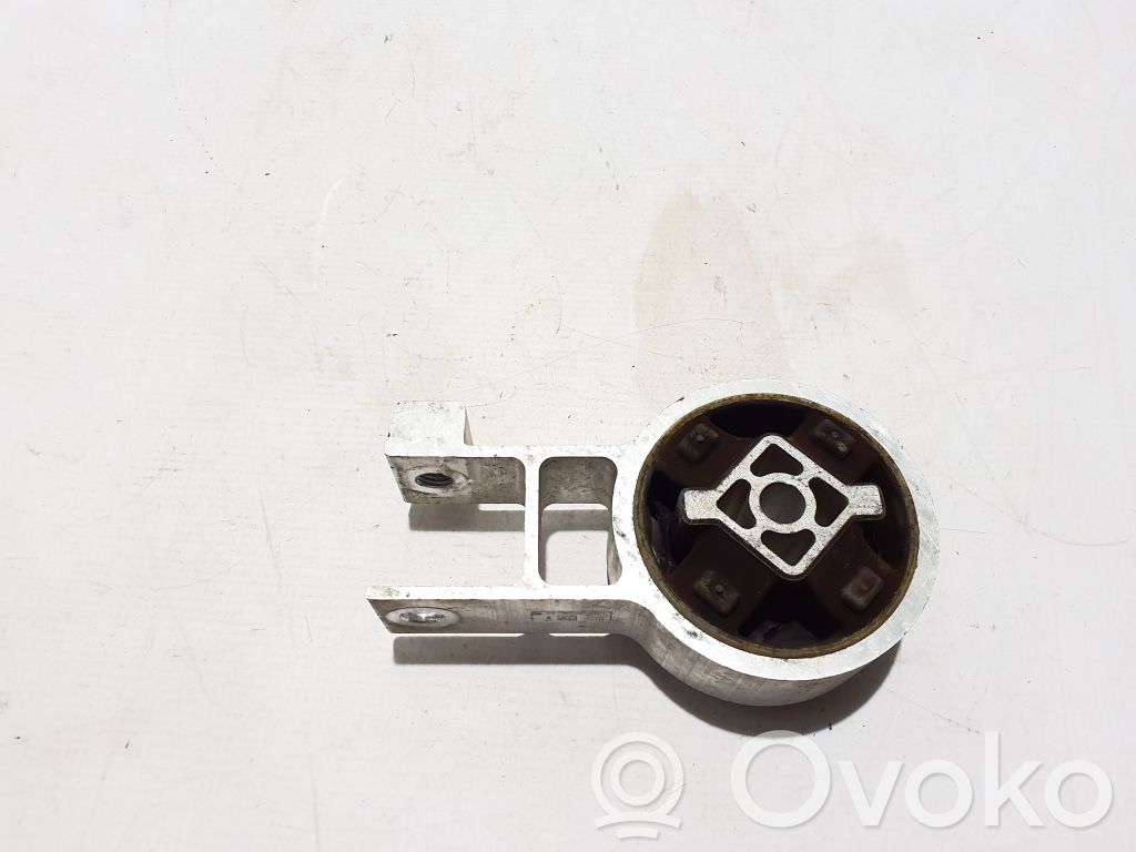 Ford Mach-E I Engine mounting bracket 