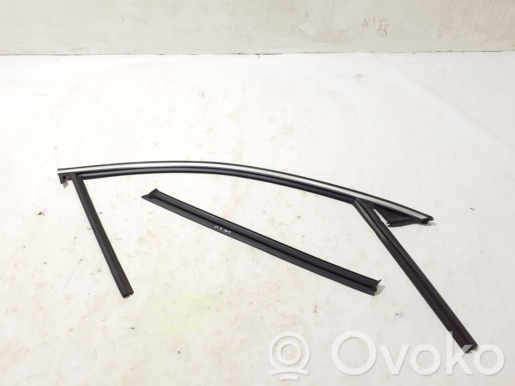 Volvo S90, V90 Gummidichtung Tür vorne 