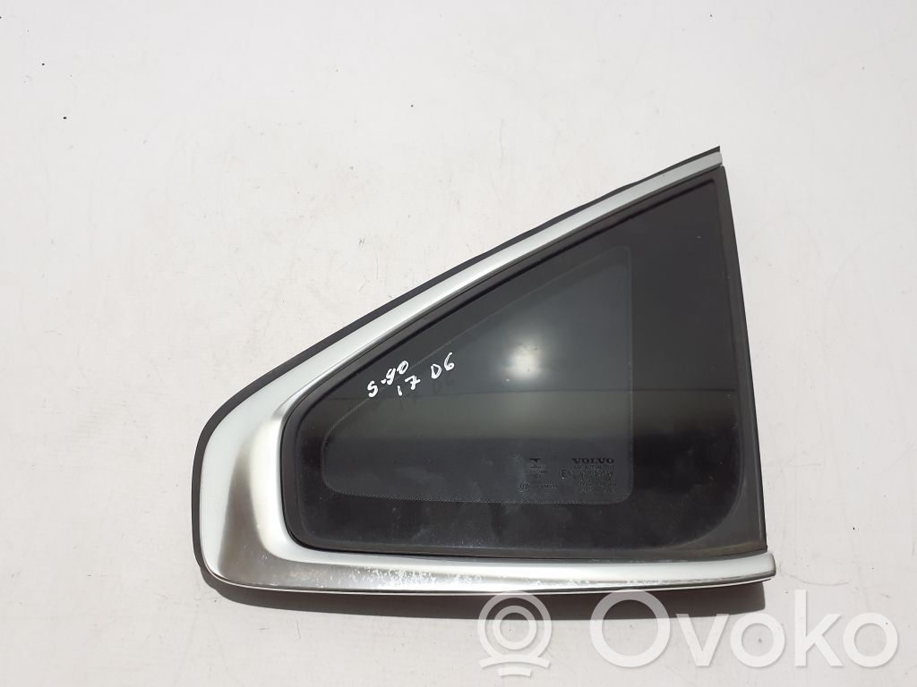 Volvo S90, V90 Geam lateral spate 