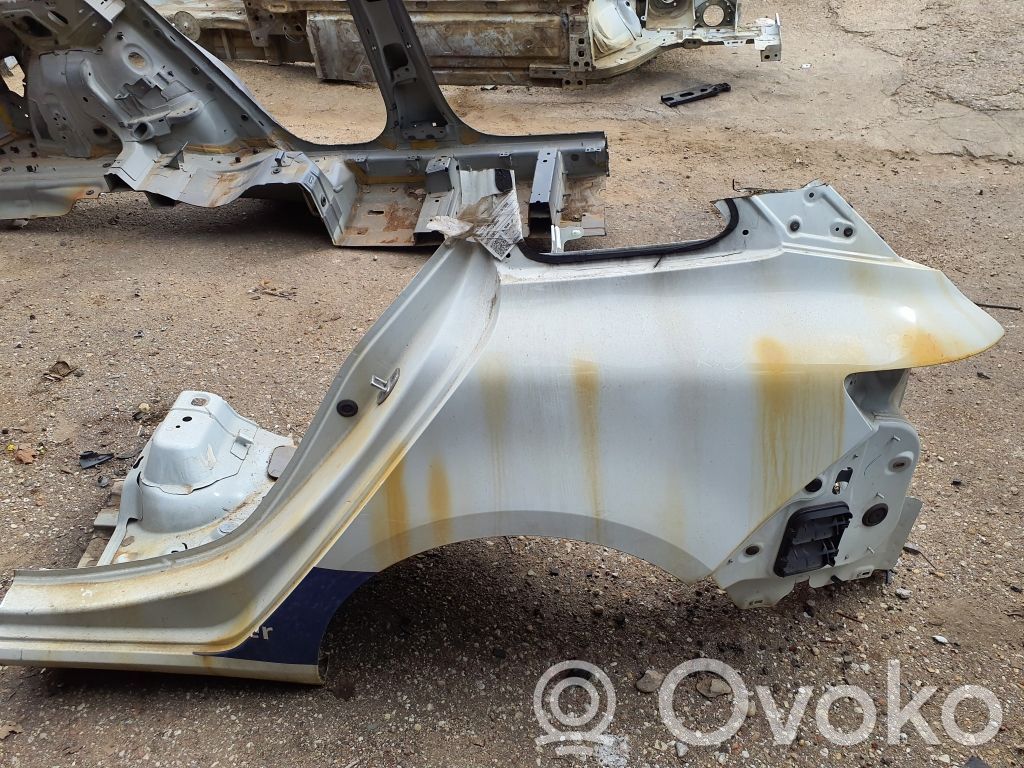 Renault Megane IV Takakulmapaneeli 