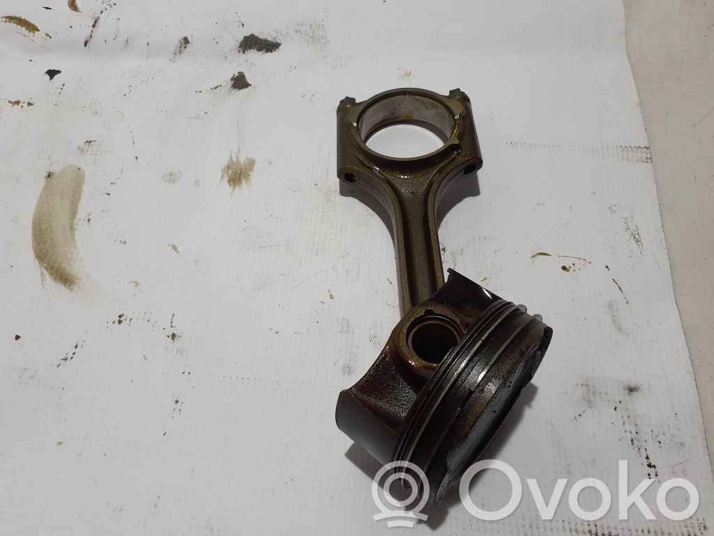 Volvo XC60 Piston cu bielă 