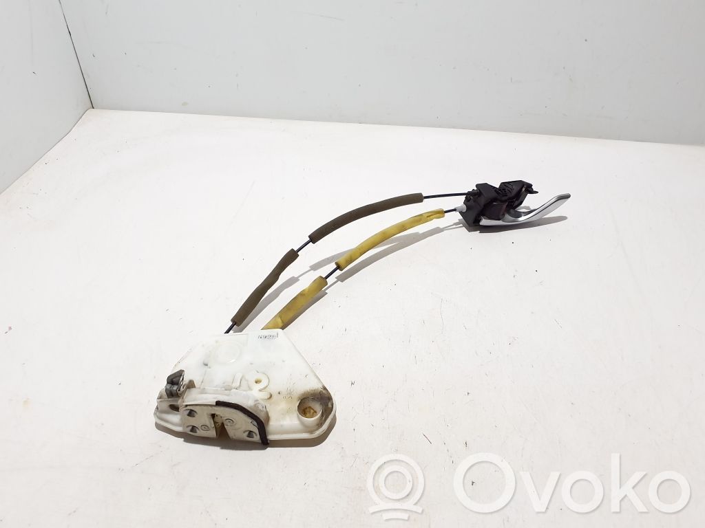 Mazda CX-3 Front door lock 