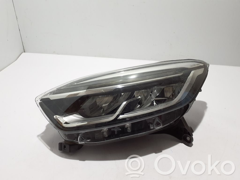 Renault Captur Headlight/headlamp 