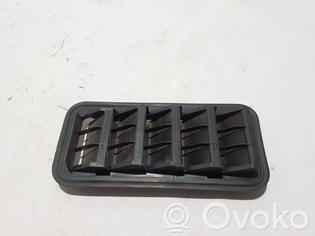 Chevrolet Silverado Grill / Wlot powietrza błotnika przedniego