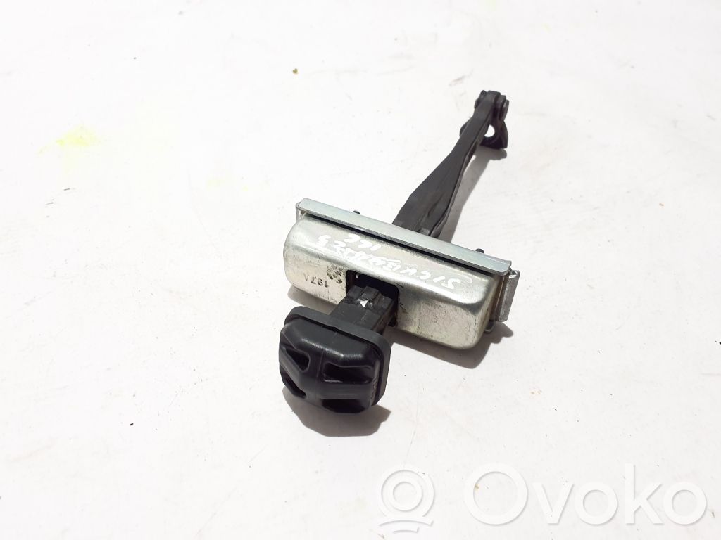 Chevrolet Silverado Takaoven pidätin 