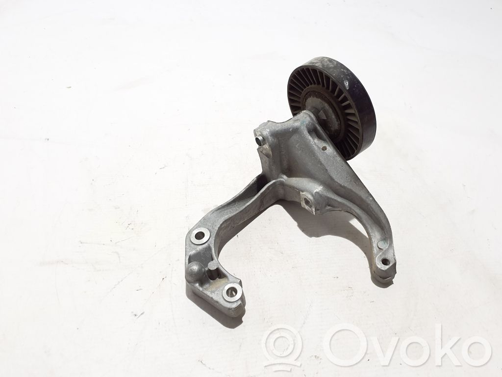 Porsche Macan (95B) A/C compressor mount bracket 