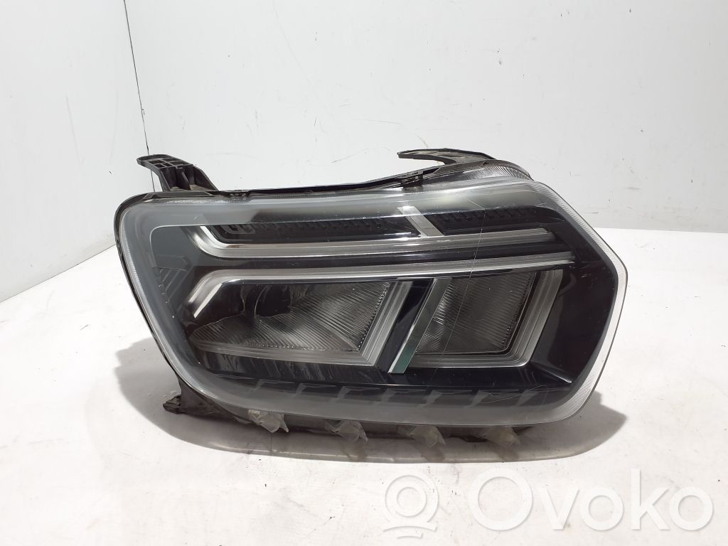 Dacia Duster II Phare frontale 