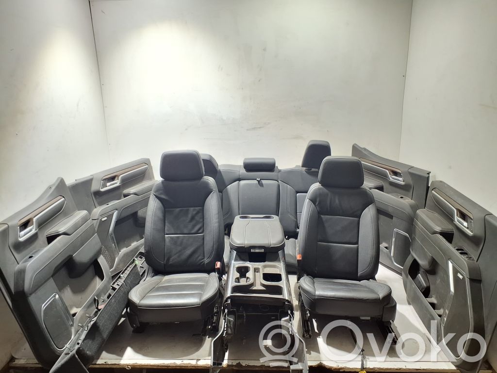 Interior set