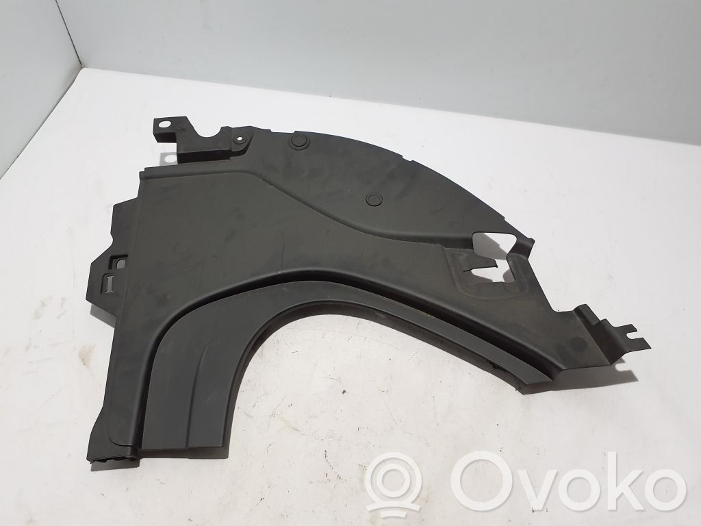 Volvo XC40 Konepellin lukituksen muotolista 