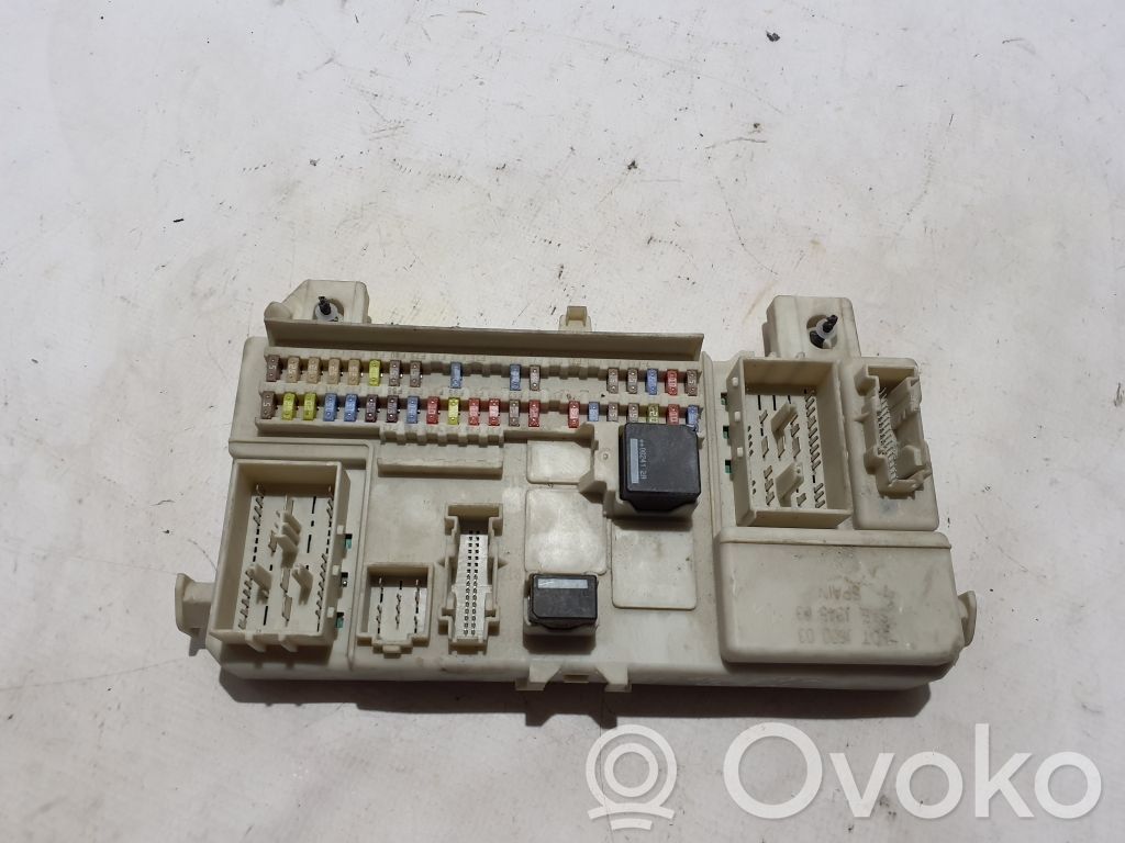 Volvo XC90 Fuse module 