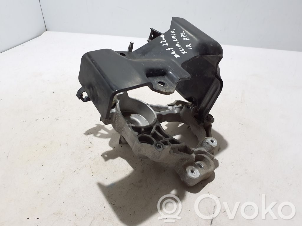 Renault Megane E-Tech Halterung Klimakompressor 