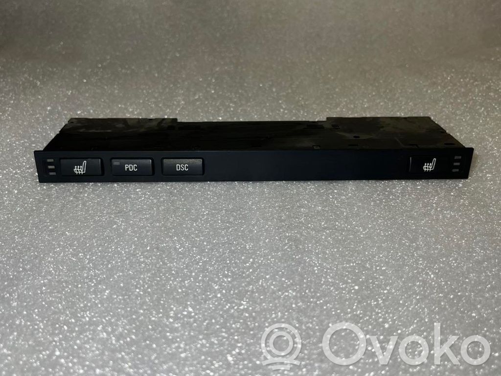 Seat heating switch   09742073