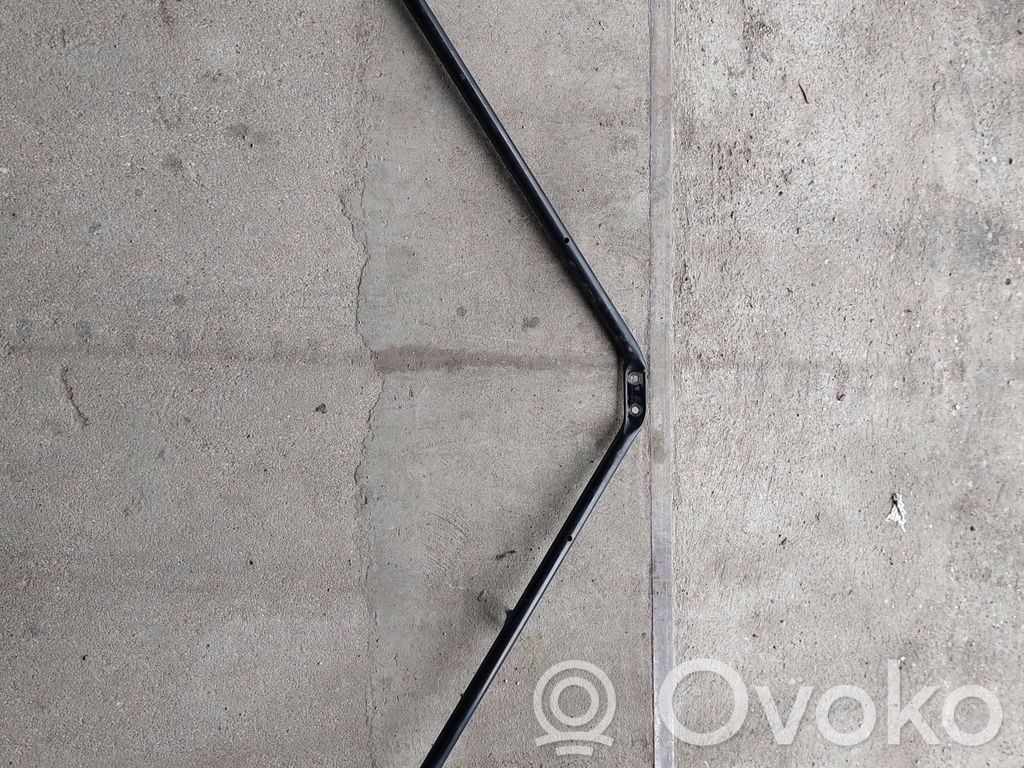 BMW 5 E60 E61 Other engine bay part 