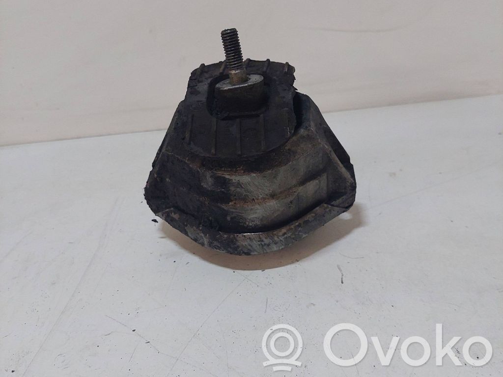 BMW 5 E60 E61 Engine mount bracket 