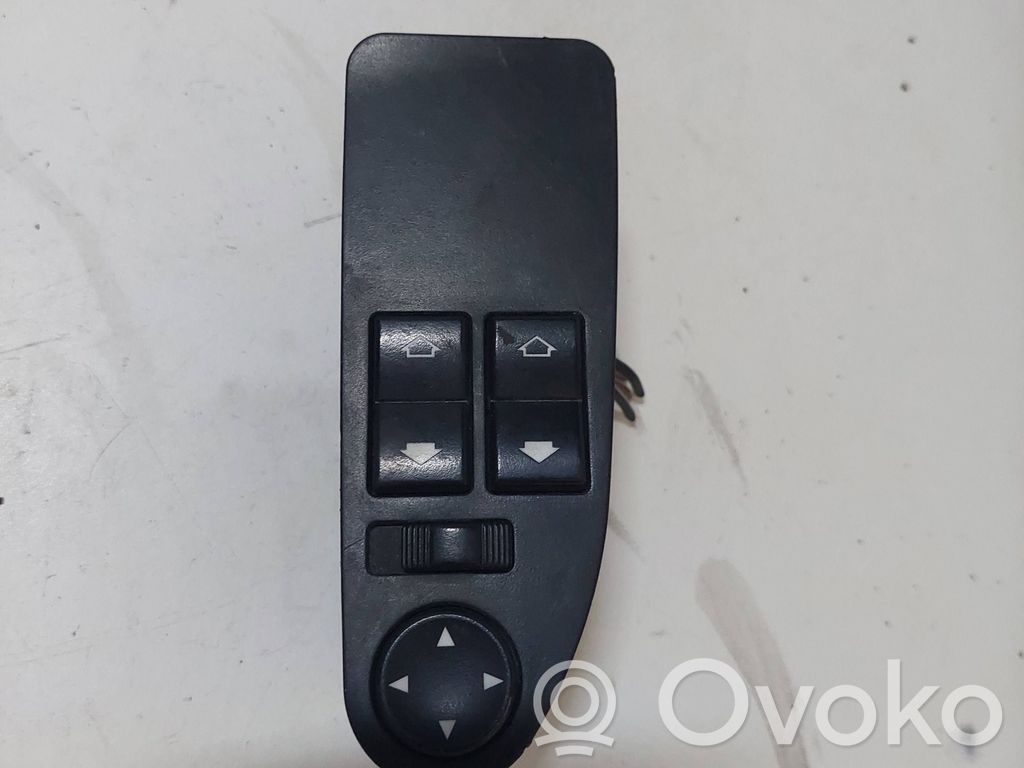 BMW 5 E39 Electric window control switch 