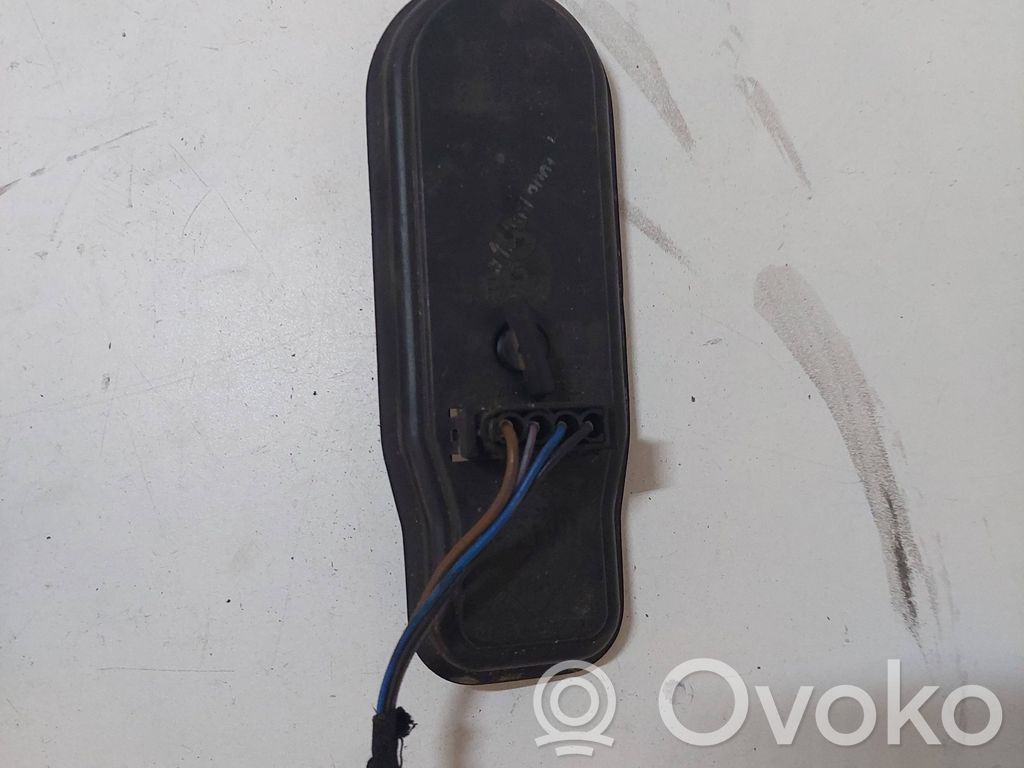 BMW 5 E39 Tail light bulb cover holder 