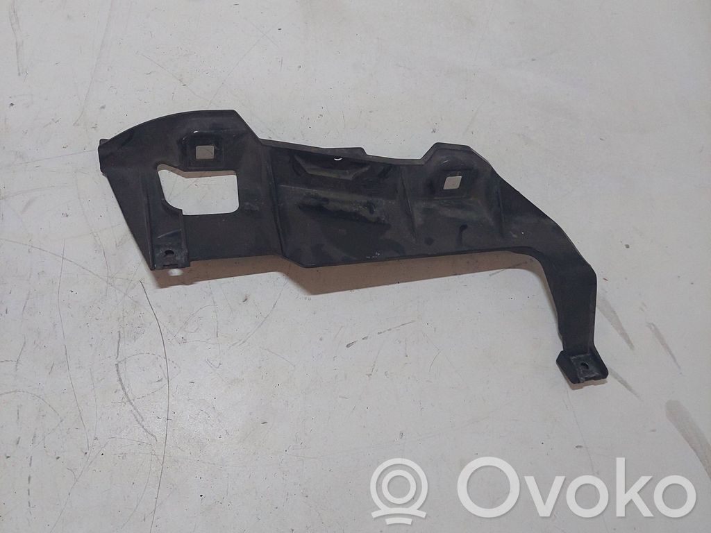 BMW 5 E39 Headlight/headlamp mounting bracket 