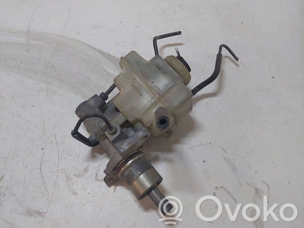 BMW 5 E39 Master brake cylinder 
