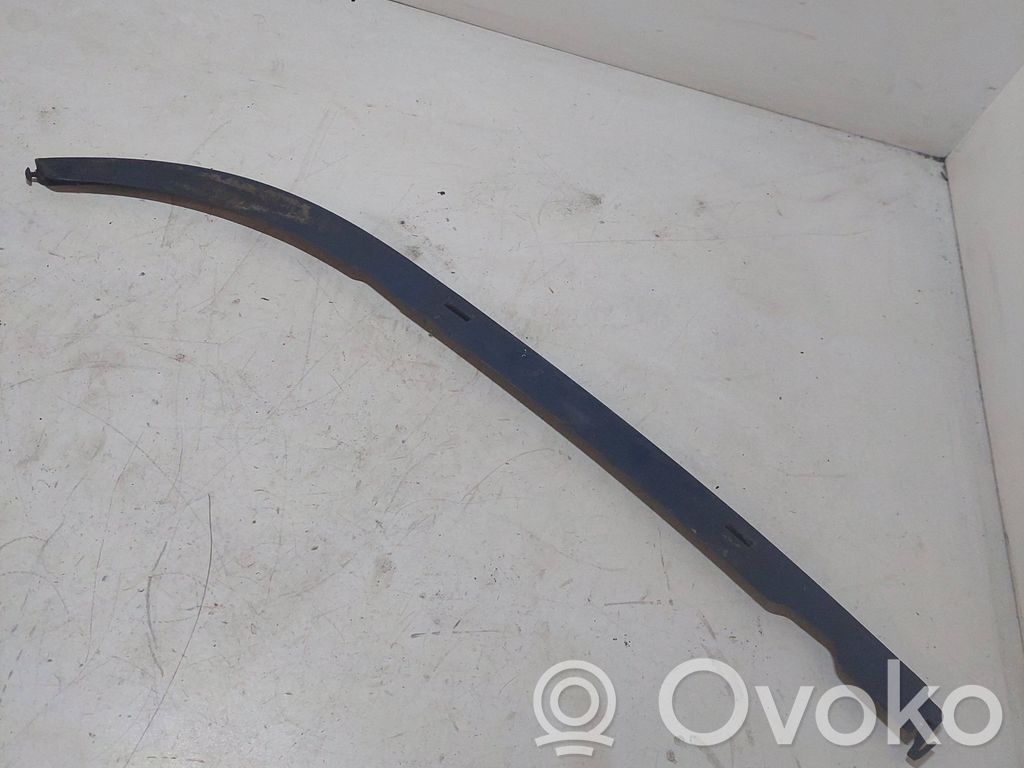 BMW 5 E39 Under headlight/headlamp trim 