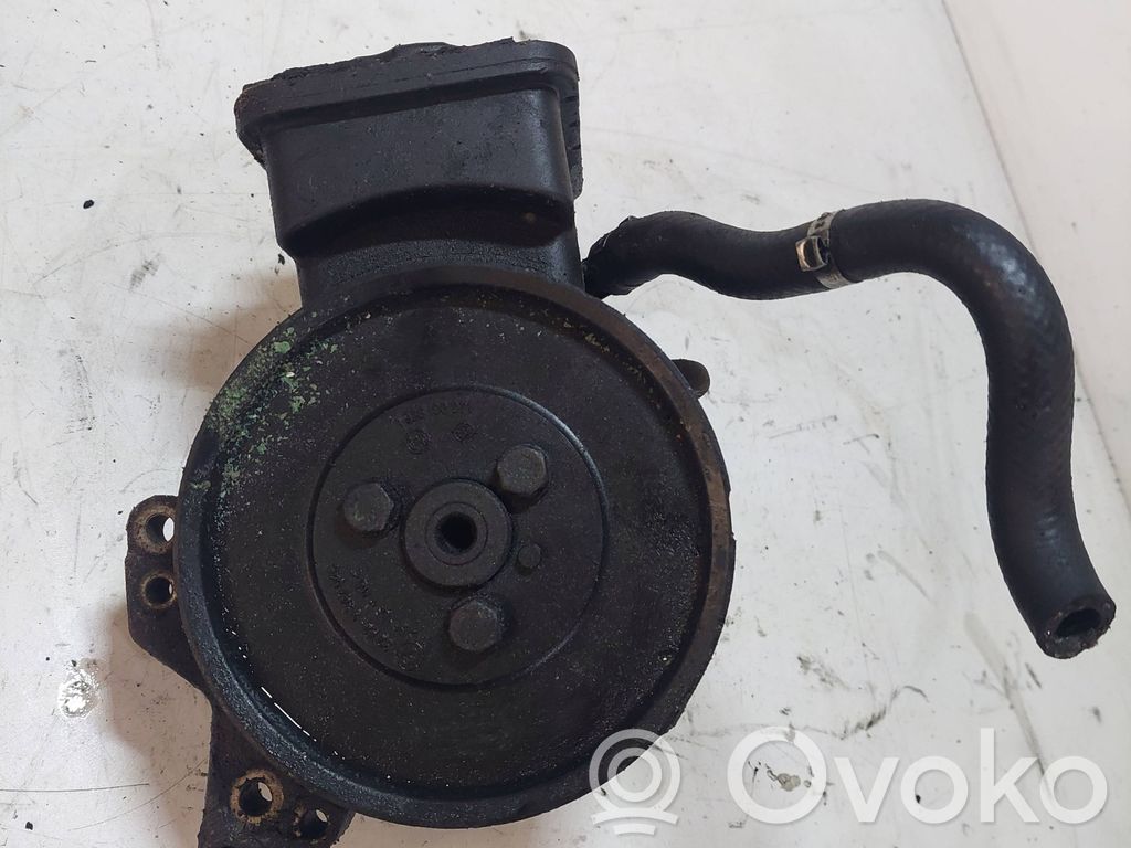 Power steering pump   91208