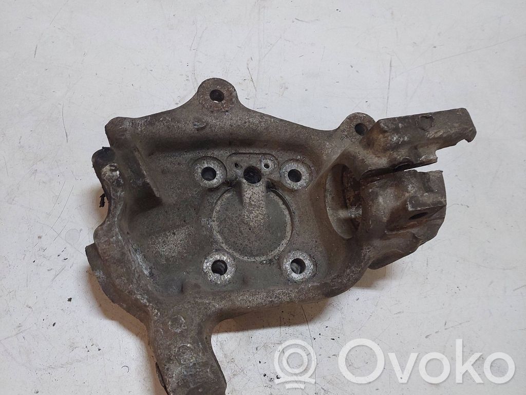 Front wheel hub   1092854
